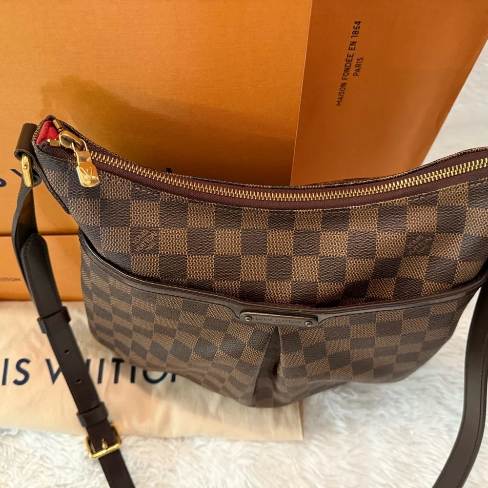 🎉HP🎉Authentic Louis Vuitton Bloomsbury Crossbody Handbag - Complete Set! - Picture 4 of 15